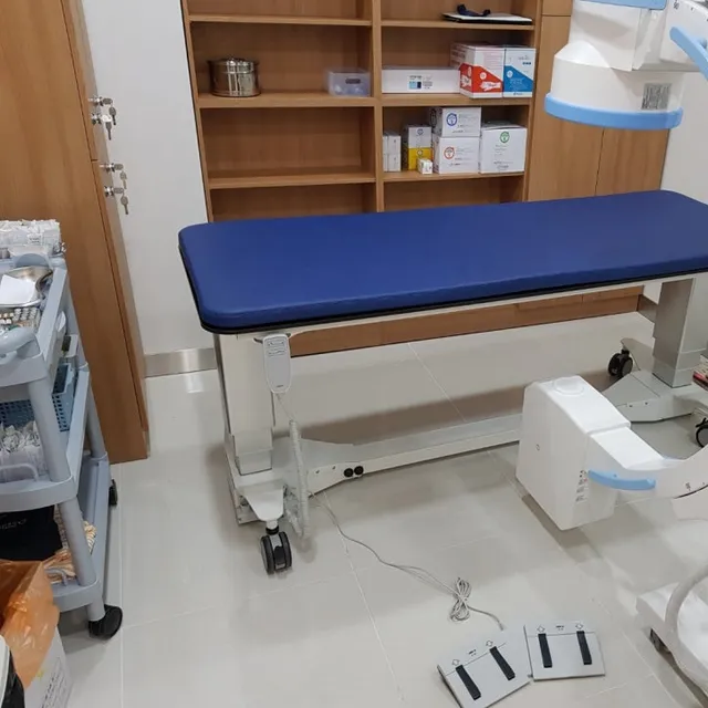 C-arm 테이블 매입